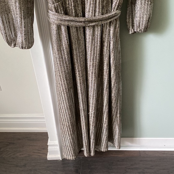 ALICE + OLIVIA metallic silver dress size 0 - Picture 6 of 8